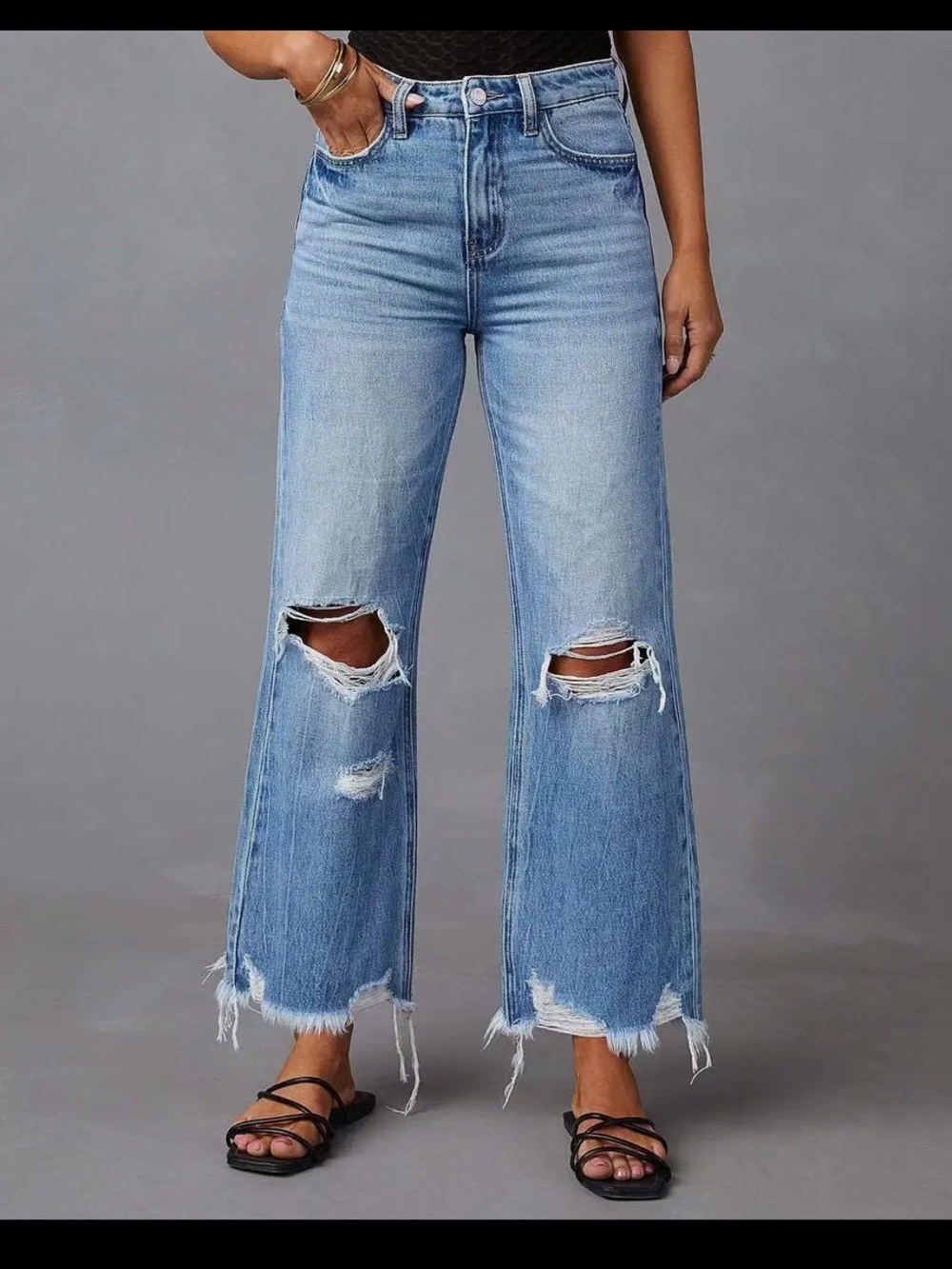 Women’s Light Blue Distressed Wide-Leg Jeans